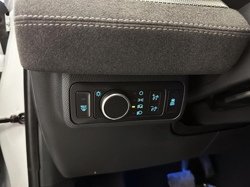 ford Mustang Mach-E 2022 - 22