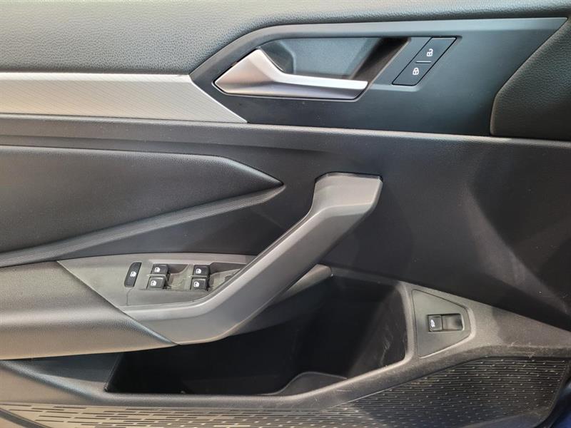 volkswagen Jetta 2019 - 12