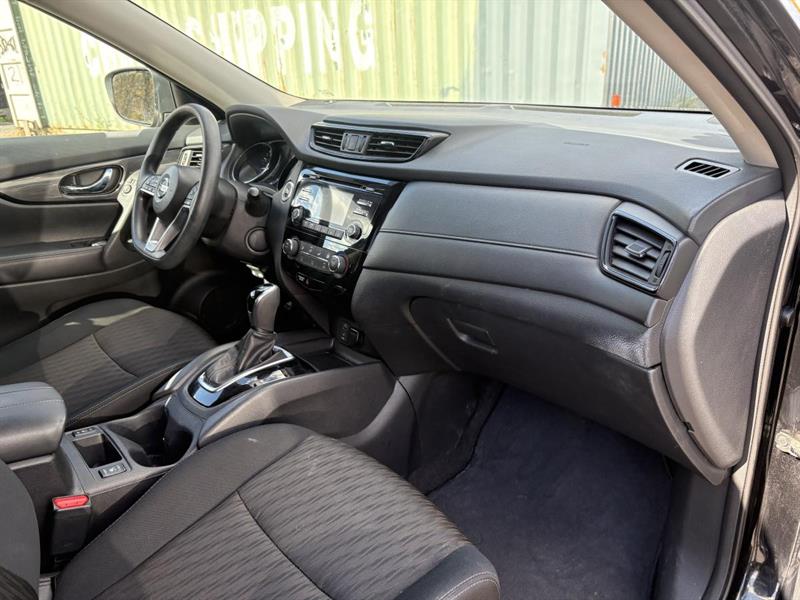 nissan Rogue 2017 - 32