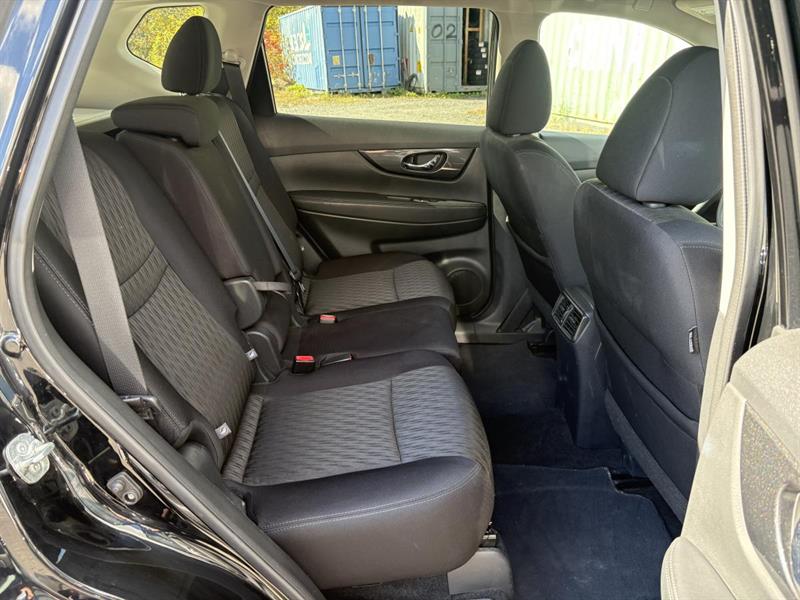 nissan Rogue 2017 - 33