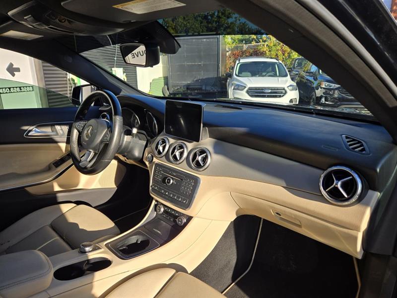 mercedes-benz GLA250 2017 - 10