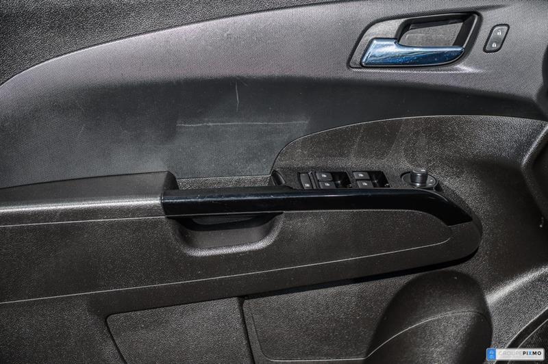 chevrolet Sonic 2017 - 13