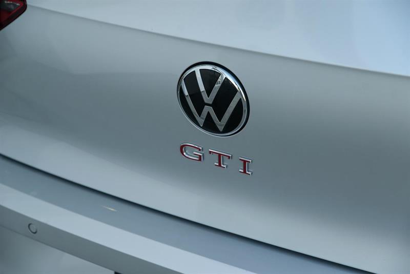 volkswagen Golf GTI 2022 - 8
