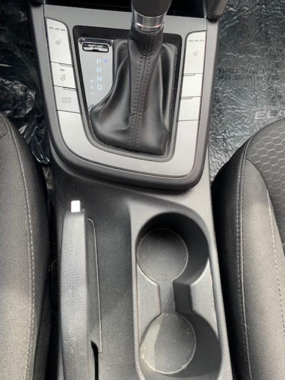 hyundai Elantra 2019 - 12