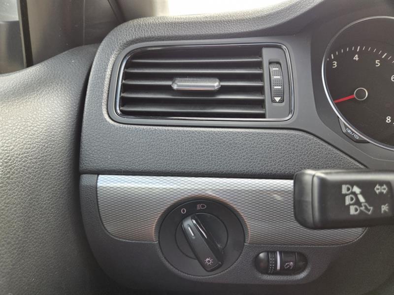 volkswagen Berline Jetta 2015 - 26