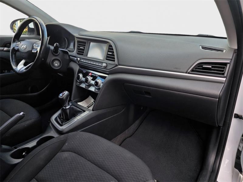hyundai Elantra 2019 - 12