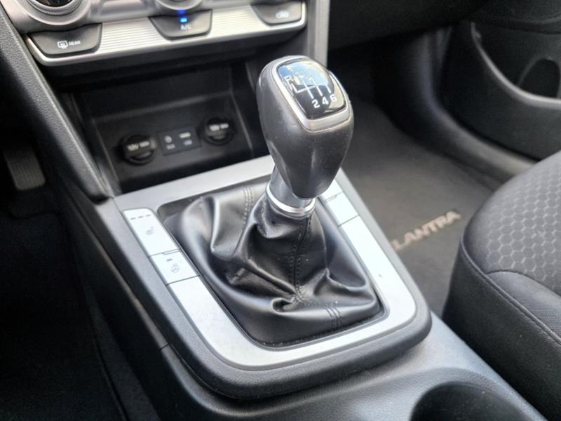 hyundai Elantra 2019 - 19