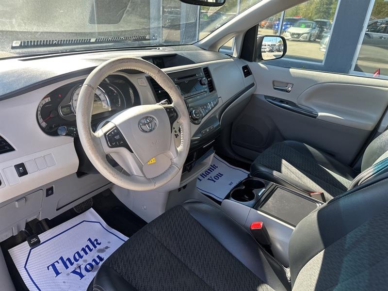 toyota Sienna 2014 - 6