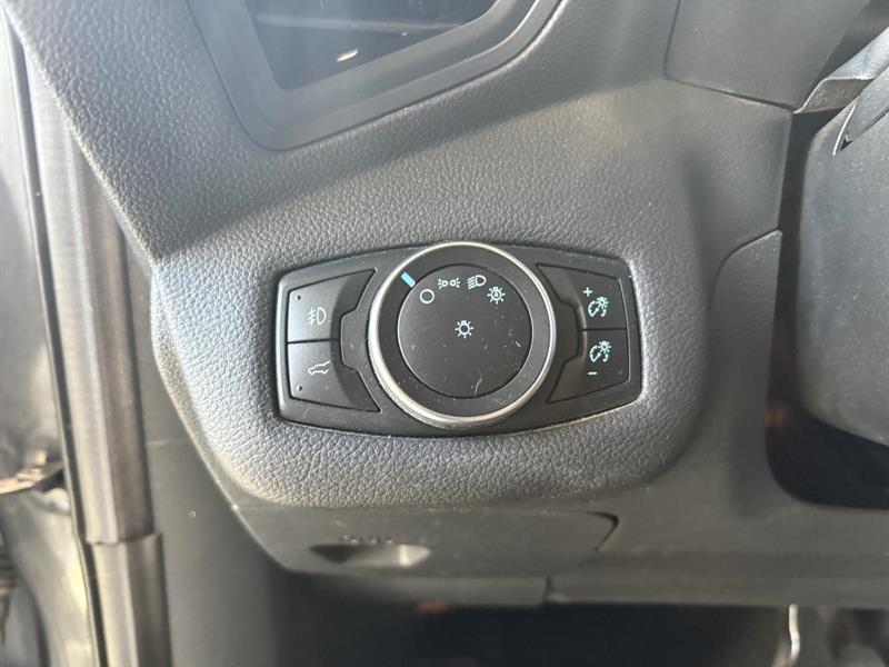 ford Escape 2017 - 16