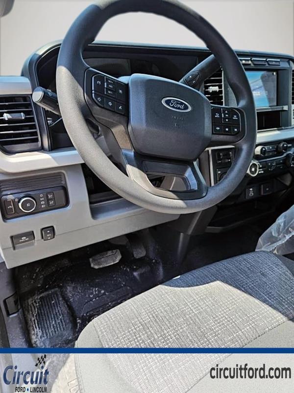 ford F-550 2024 - 9