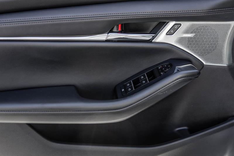 mazda Mazda3 2021 - 10