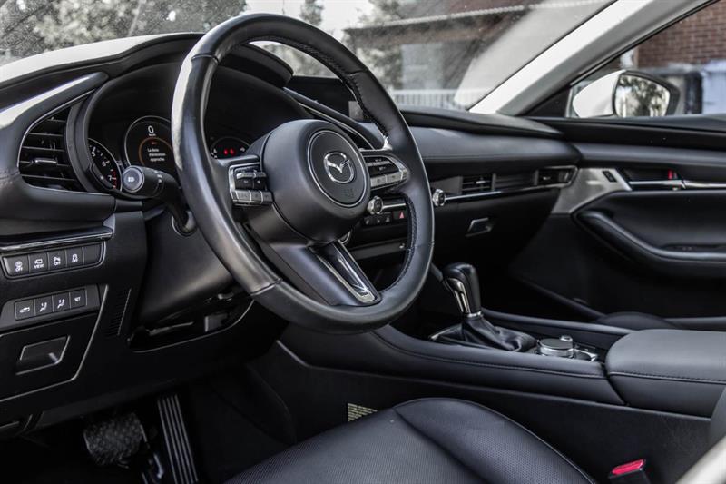 mazda Mazda3 2021 - 13