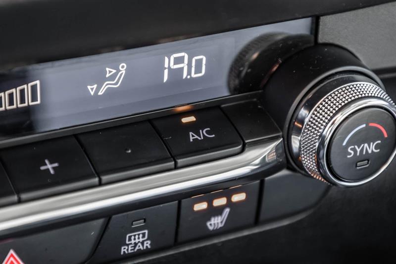 mazda Mazda3 2021 - 23