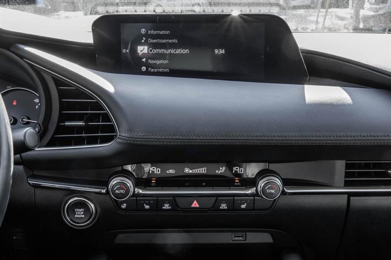 mazda Mazda3 2021 - 34