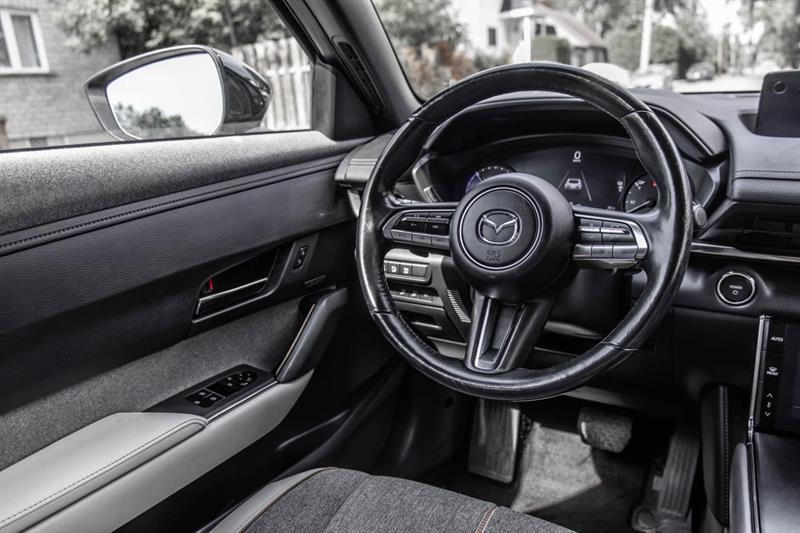 mazda MX-30 EV 2022 - 32