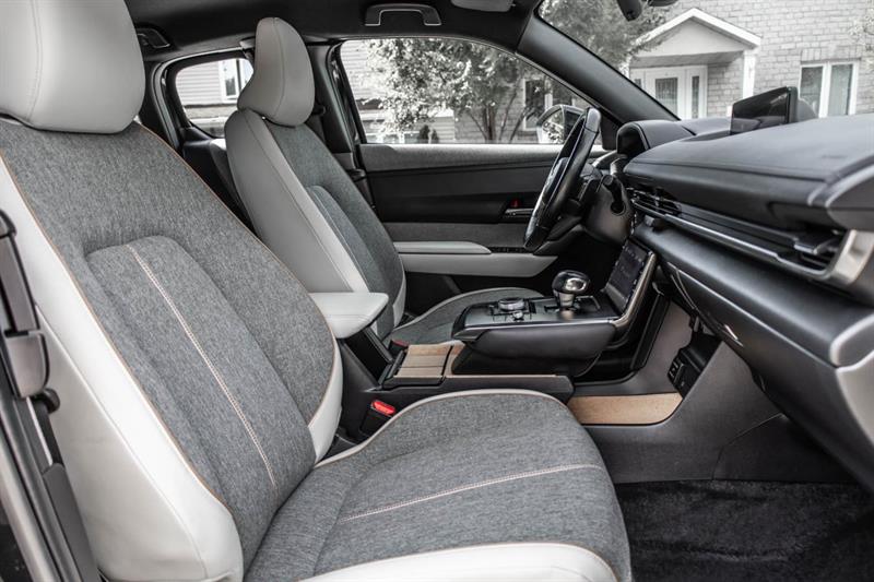 mazda MX-30 EV 2022 - 34