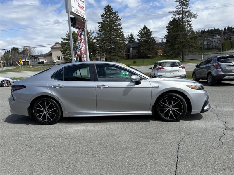 toyota Camry 2021 - 4