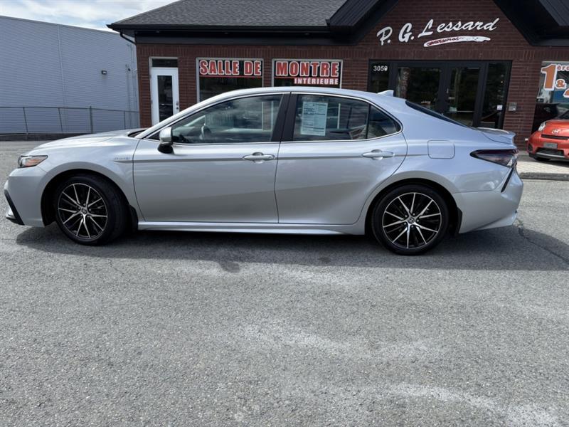 toyota Camry 2021 - 8