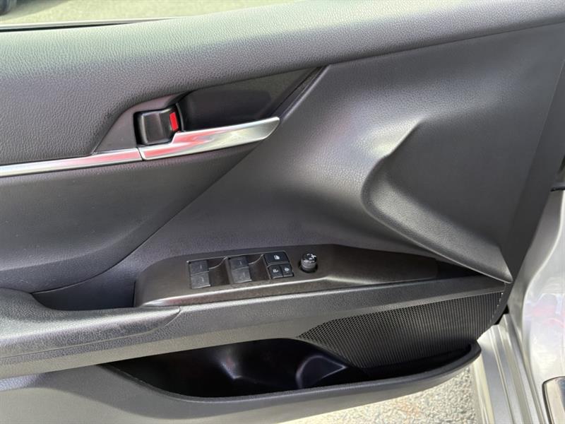 toyota Camry 2021 - 10