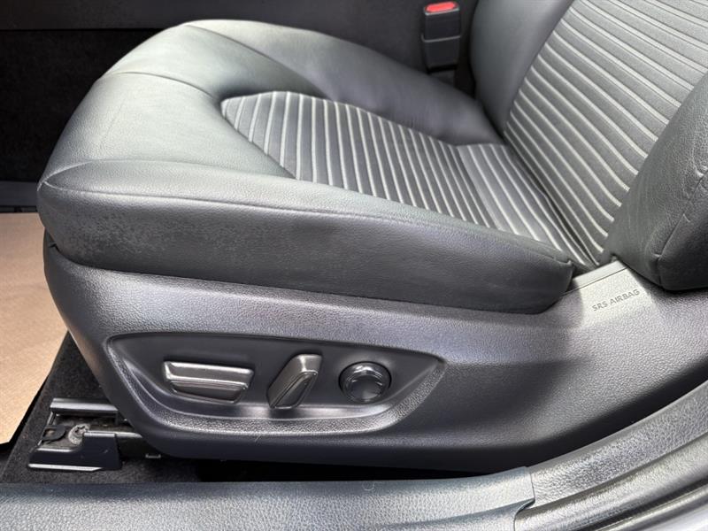 toyota Camry 2021 - 11