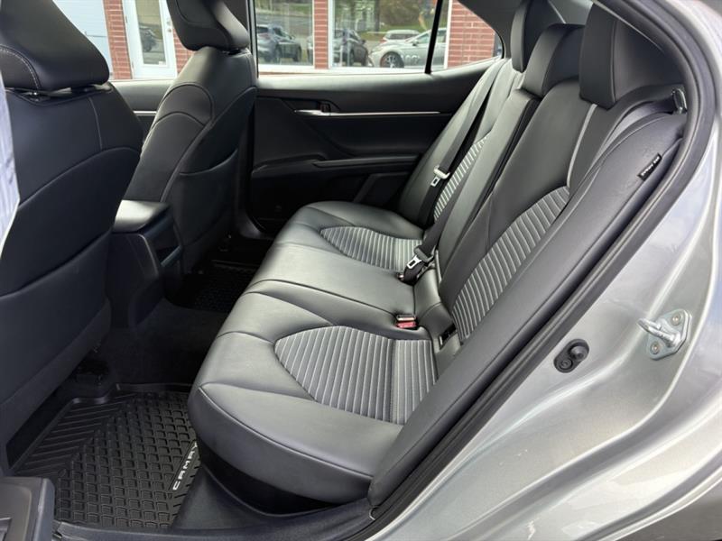 toyota Camry 2021 - 21