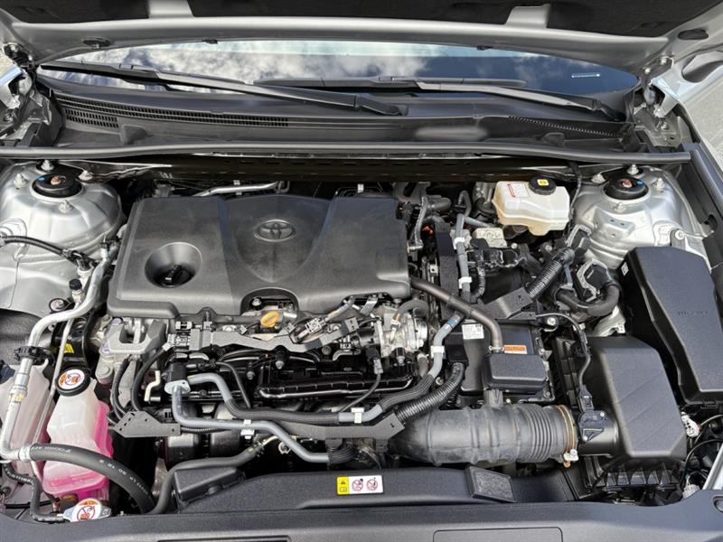 toyota Camry 2021 - 24