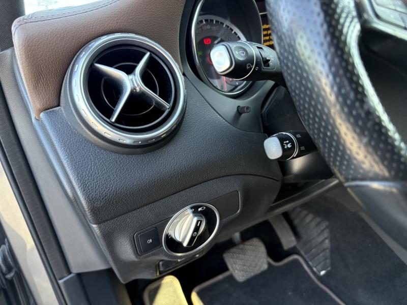 mercedes-benz GLA 2016 - 12