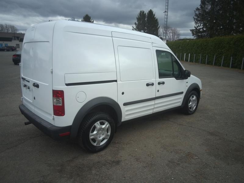 ford Transit Connect 2011 - 17