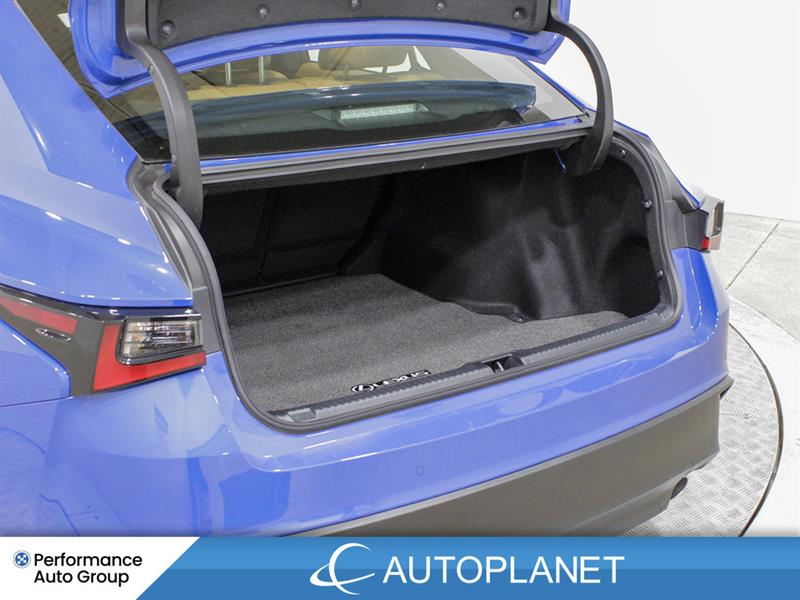 lexus IS 300 2023 - 17