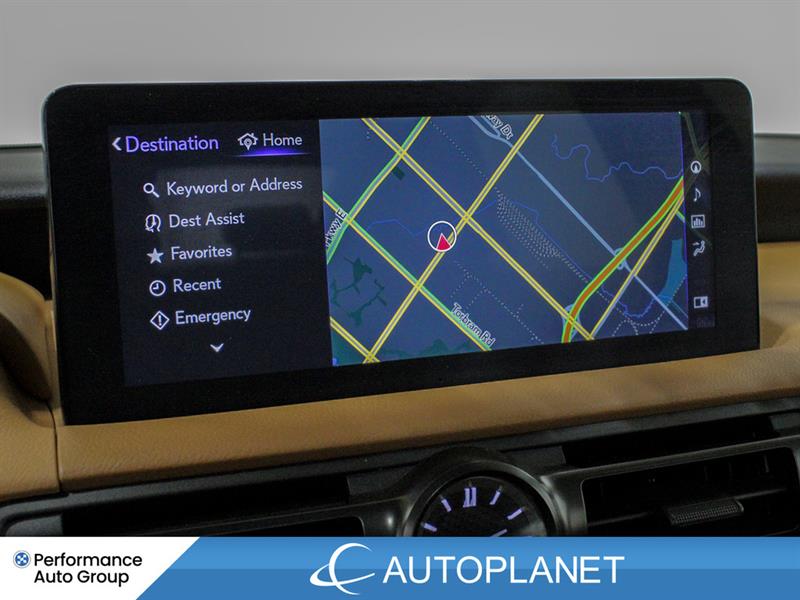 lexus IS 300 2023 - 38