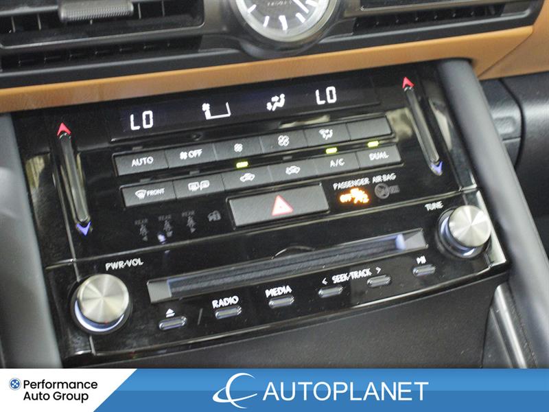 lexus IS 300 2023 - 44