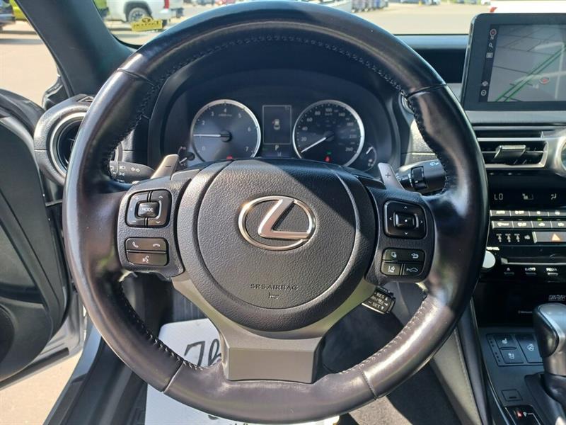 lexus IS 300 2022 - 22