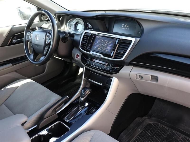 honda Accord Sedan 2017 - 28