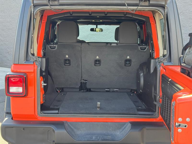 jeep Wrangler Unlimited 2020 - 12