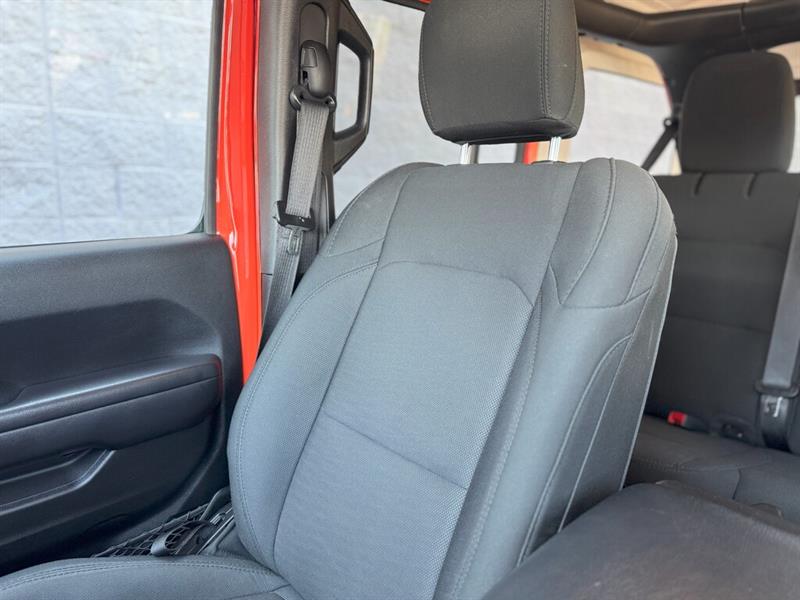 jeep Wrangler Unlimited 2020 - 22