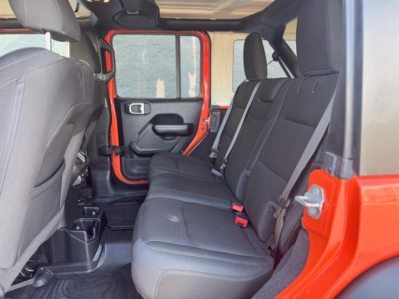 jeep Wrangler Unlimited 2020 - 24