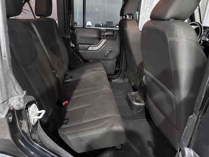 jeep Wrangler Unlimited 2018 - 11