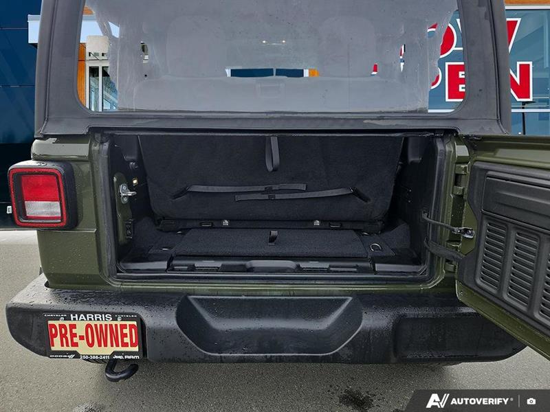 jeep Wrangler 2022 - 12