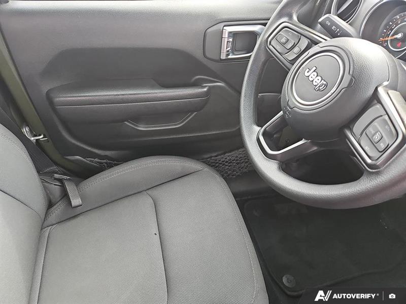 jeep Wrangler 2022 - 17