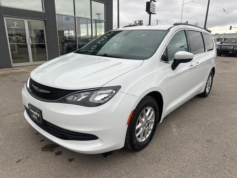 chrysler Pacifica 2017 - 8
