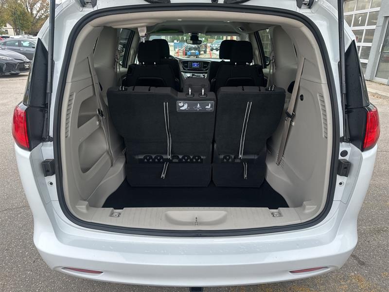 chrysler Pacifica 2017 - 20