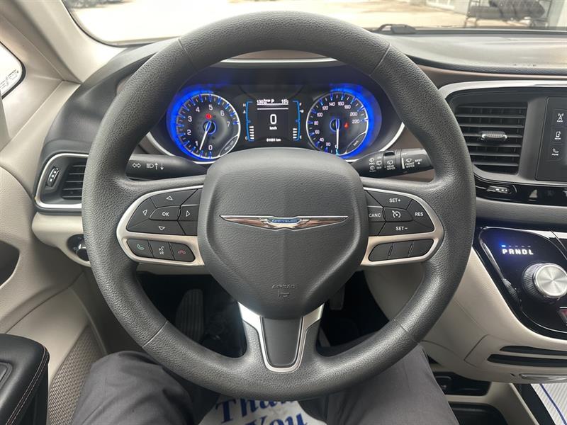 chrysler Pacifica 2017 - 27