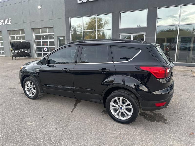 ford Escape 2019 - 16