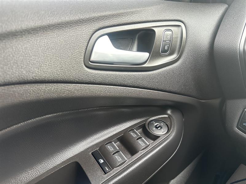 ford Escape 2019 - 29