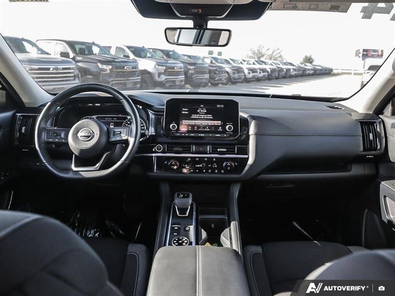 nissan Pathfinder 2024 - 27