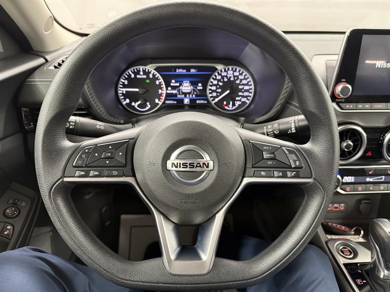 nissan Sentra 2023 - 10