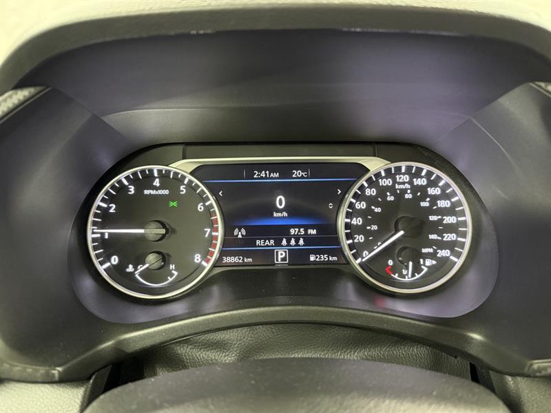 nissan Sentra 2023 - 11