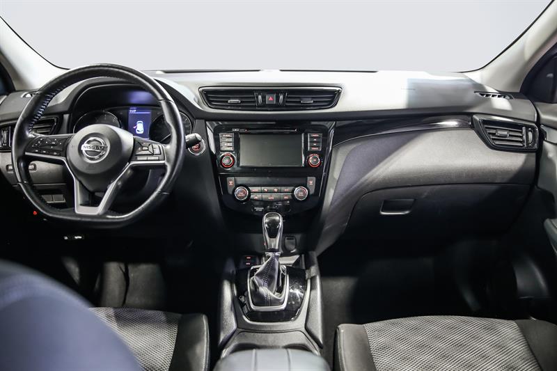 nissan Qashqai 2021 - 23