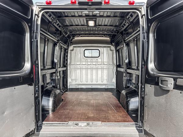 ram ProMaster fourgonnette utilitaire 2024 - 14