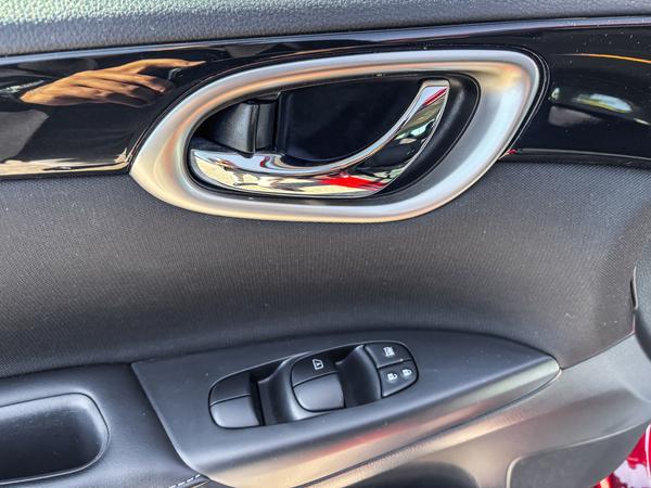 nissan Sentra 2019 - 10